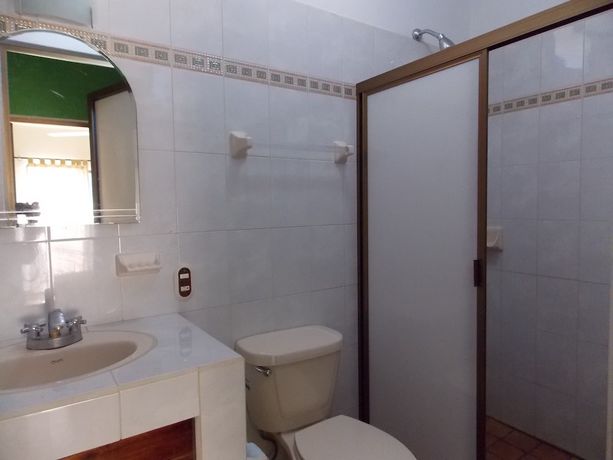 Imagen de la habitación del Hotel Bah&iacute;a, San Patricio Melaque. Foto 8