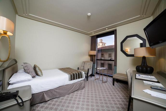 Imagen de la habitación del Hotel Bah&iacute;a, Santander. Foto 14