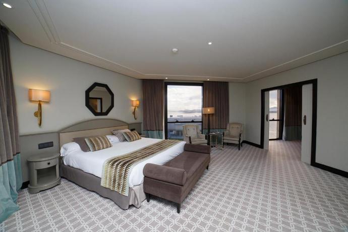 Imagen de la habitación del Hotel Bah&iacute;a, Santander. Foto 15