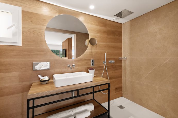 Imagen de la habitación del Hotel Bahía Suites Camp De Mar. Foto 9