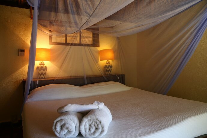 Imagen de la habitación del Hotel Bah&iacute;a de la Luna. Foto 16