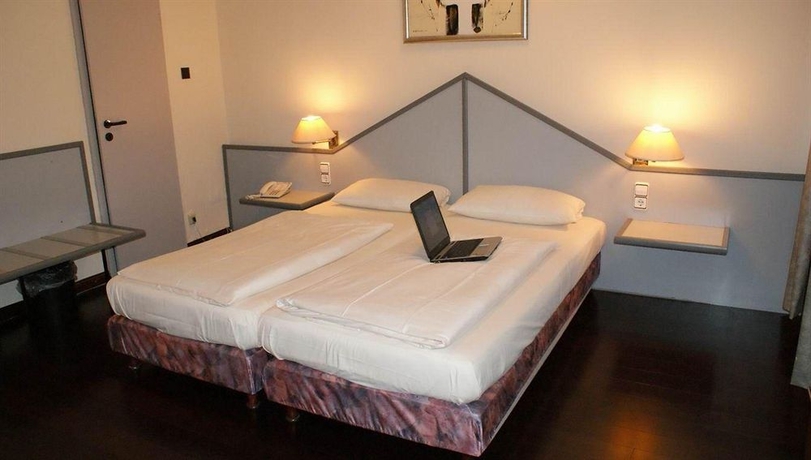 Imagen de la habitación del Hotel Bahn. Foto 6