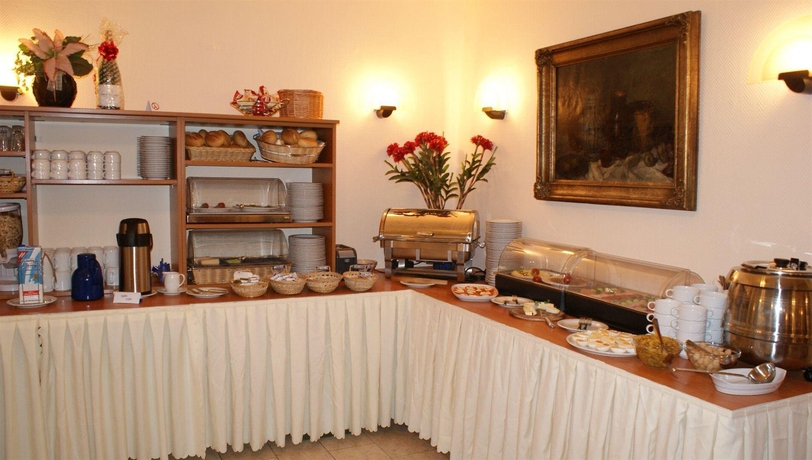 Imagen del bar/restaurante del Hotel Bahn. Foto 3