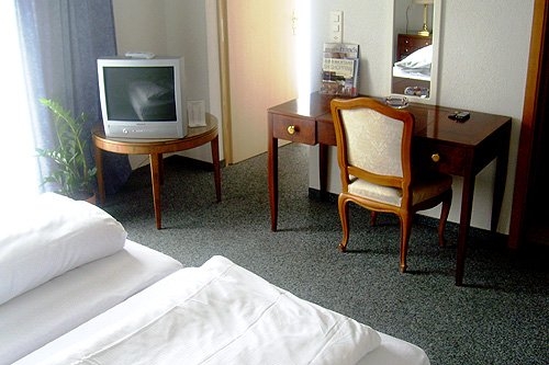 Imagen de la habitación del Hotel Bahnhof Glattbrugg. Foto 5