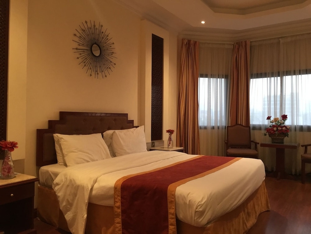 Imagen de la habitación del Hotel Bahrain Carlton. Foto 4