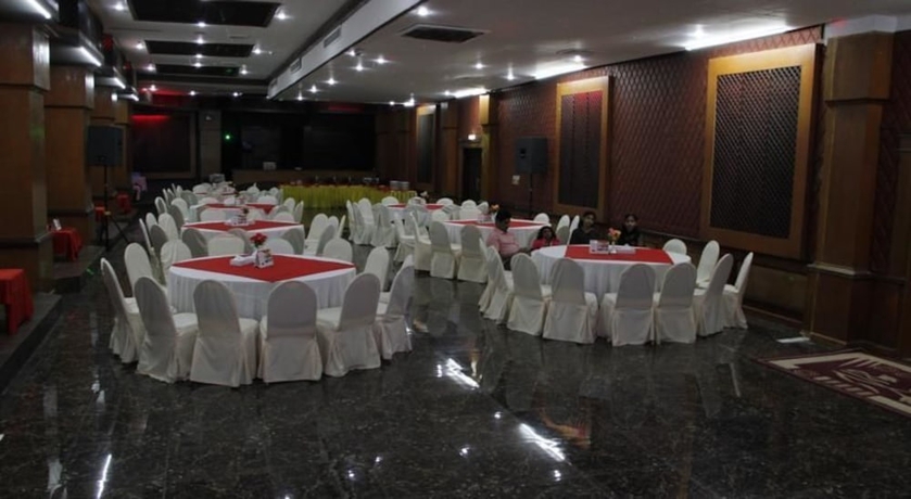 Imagen de los interiores del Hotel Bahrain Carlton. Foto 12