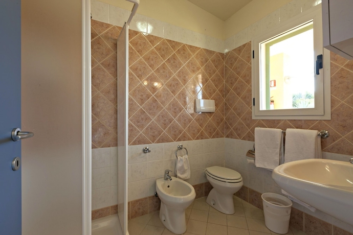 Imagen de la habitación del Hotel Baia Aranzos. Foto 17