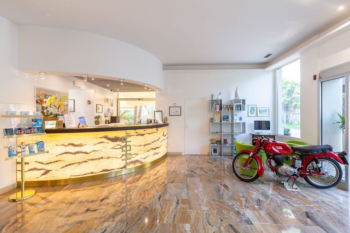 Imagen de los interiores del Hotel Baia Azzurra, Arco. Foto 15