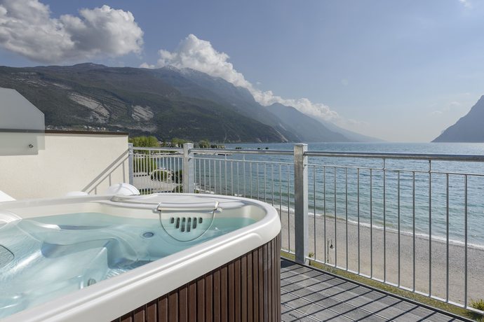 Imagen de la habitación del Hotel Baia Azzurra, Arco. Foto 6