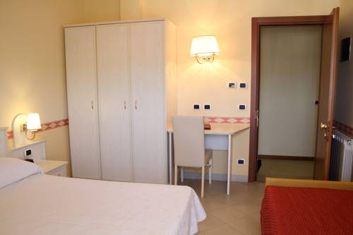 Imagen de la habitación del Hotel Baia Bianca. Foto 15