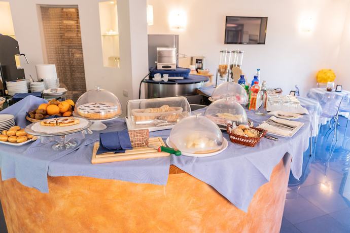 Imagen del bar/restaurante del Hotel Baia Blu Rta. Foto 2