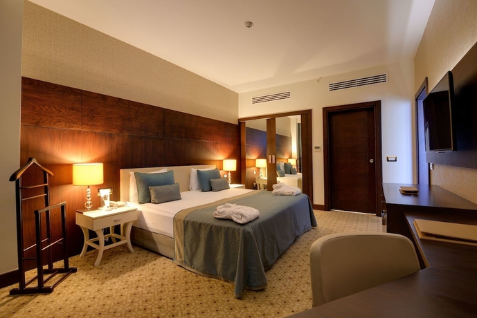 Imagen de la habitación del Hotel Baia Bursa. Foto 3