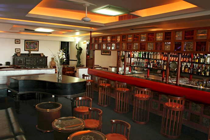 Imagen del bar/restaurante del Hotel Baia Cabr&aacute;lia. Foto 3