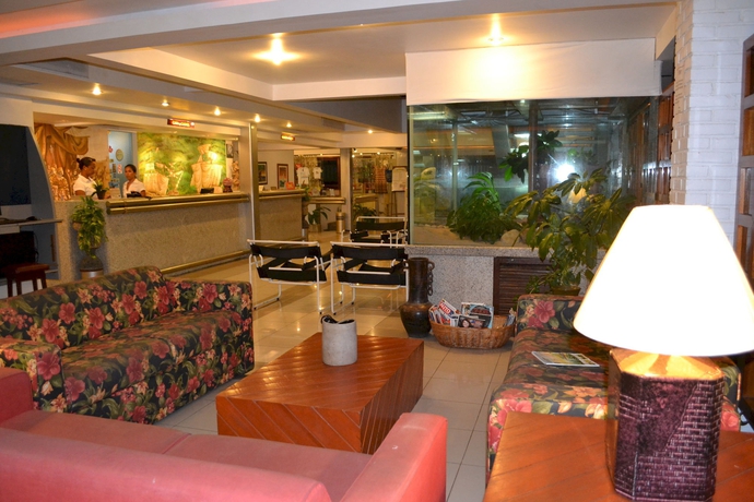 Imagen de los interiores del Hotel Baia Cabr&aacute;lia. Foto 15