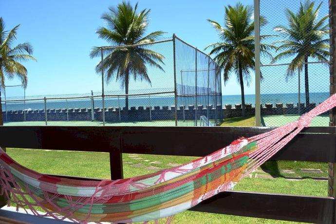 Imagen de los exteriores del Hotel Baia Cabr&aacute;lia. Foto 12