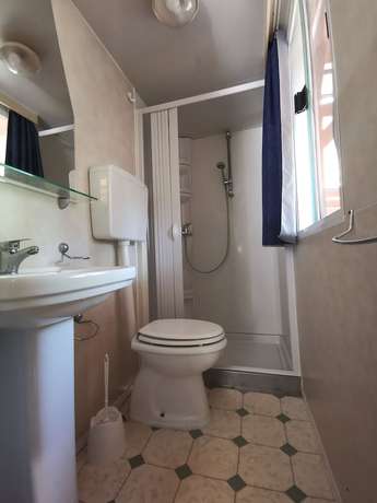 Imagen de la habitación del Hotel Baia Calenella. Foto 4