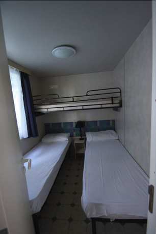 Imagen de la habitación del Hotel Baia Calenella. Foto 5