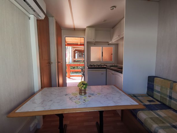 Imagen de la habitación del Hotel Baia Calenella. Foto 20