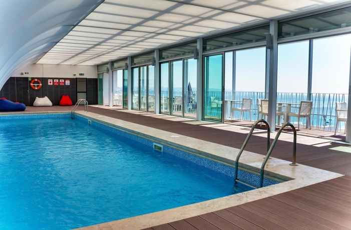 Imagen de la piscina del Hotel Baia, Cascais municipio. Foto 15