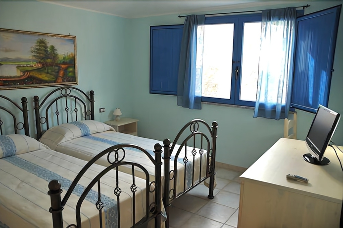 Imagen de la habitación del Hotel Baia Cea. Foto 9