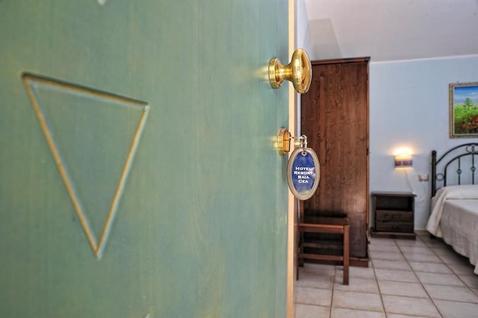 Imagen de la habitación del Hotel Baia Cea. Foto 10