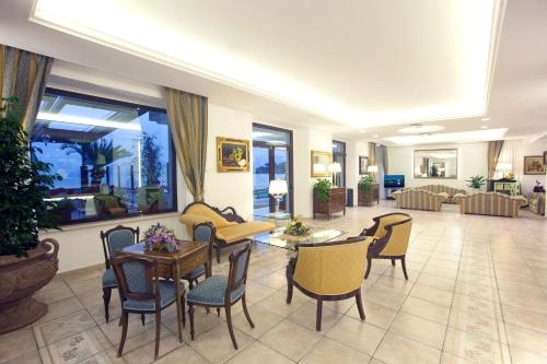 Imagen general del Hotel Baia D'argento. Foto 6