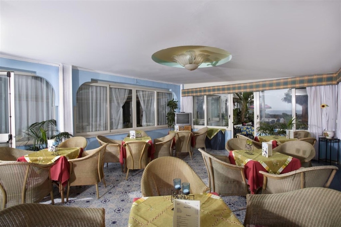 Imagen general del Hotel Baia Degli Dei. Foto 5