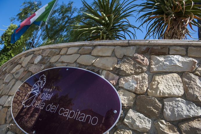 Imagen general del Hotel Baia Del Capitano. Foto 2