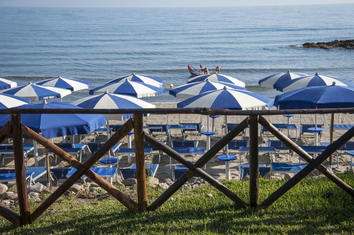 Imagen de los exteriores del Hotel Baia Del Capitano. Foto 13