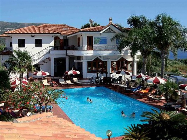 Imagen general del Hotel Baia Del Capo. Foto 4