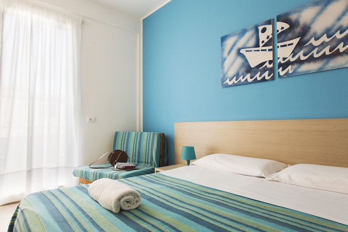 Imagen de la habitación del Hotel Baia Del Sole, Marina di Ragusa. Foto 7