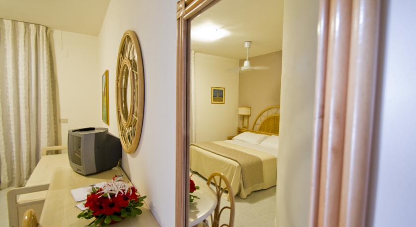 Imagen general del Hotel Baia Del Sole Resort. Foto 4