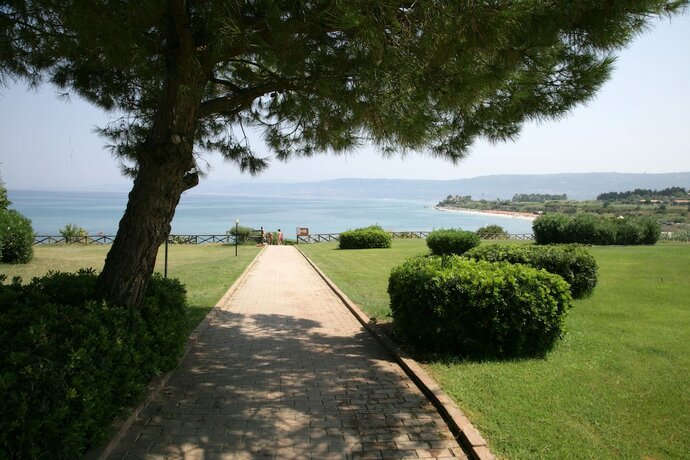 Imagen general del Hotel Baia Della Rocchetta. Foto 11