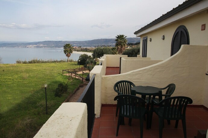 Imagen de la habitación del Hotel Baia Della Rocchetta. Foto 22