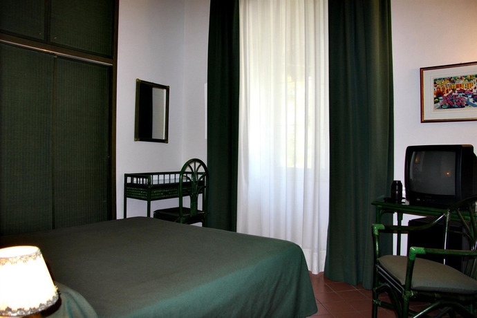 Imagen de la habitación del Hotel Baia Delle Sirene. Foto 9