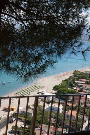 Imagen de la habitación del Hotel Baia Dell'est. Foto 9