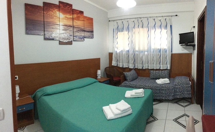 Imagen de la habitación del Hotel Baia Di Naxos. Foto 5