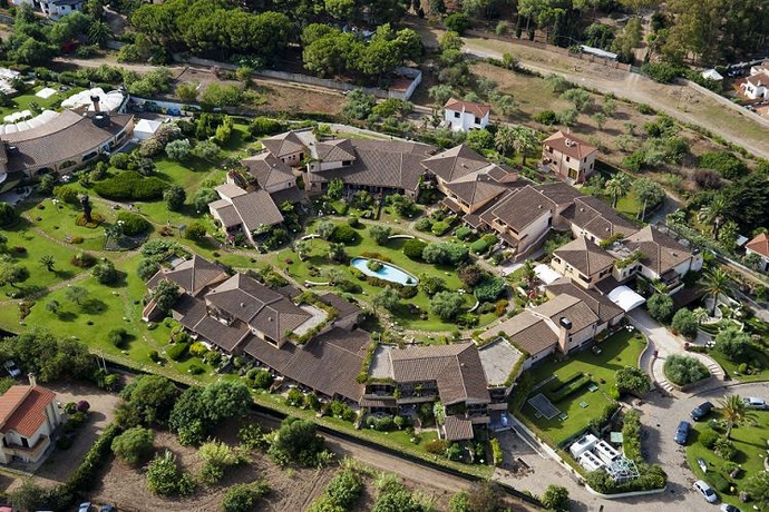 Imagen general del Hotel Baia Di Nora. Foto 4