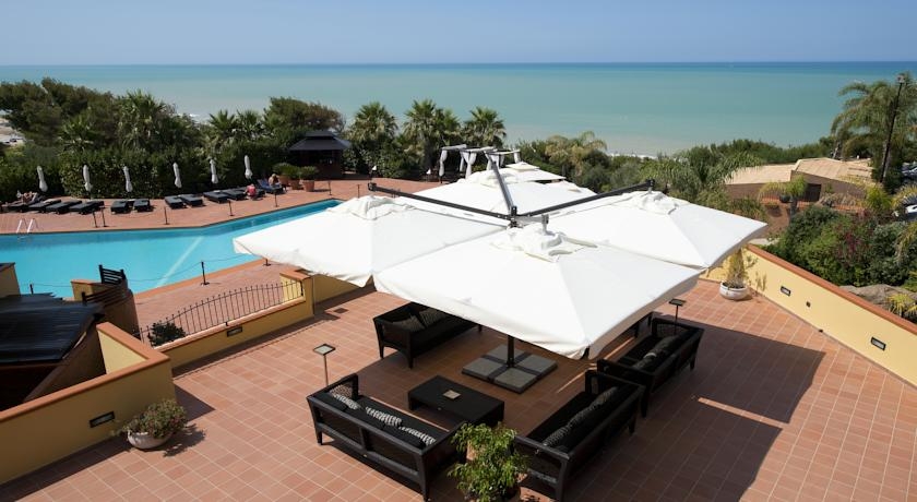 Imagen general del Hotel Baia Di Ulisse Wellness and Spa. Foto 8