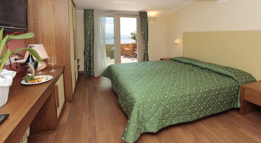 Imagen general del Hotel Baia D'oro, Gargnano. Foto 12