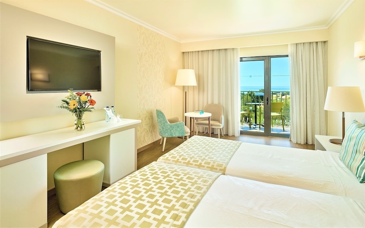 Imagen de la habitación del Hotel Baia Grande. Foto 7