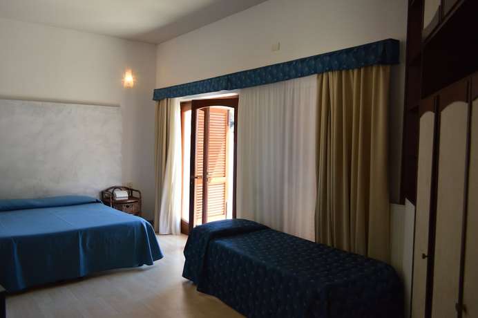 Imagen de la habitación del Hotel Baia Imperiale. Foto 11