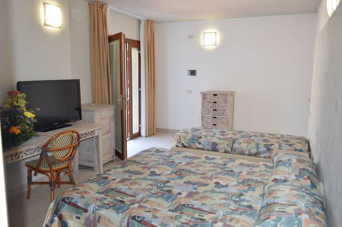 Imagen de la habitación del Hotel Baia Imperiale. Foto 18