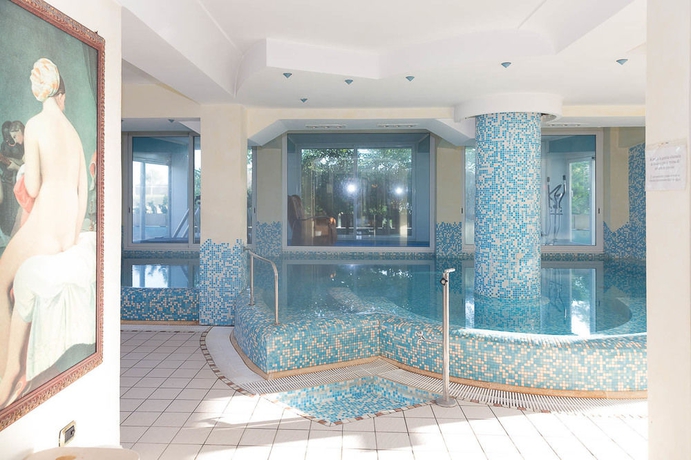 Imagen de la piscina del Hotel Baia Imperiale and Spa. Foto 13