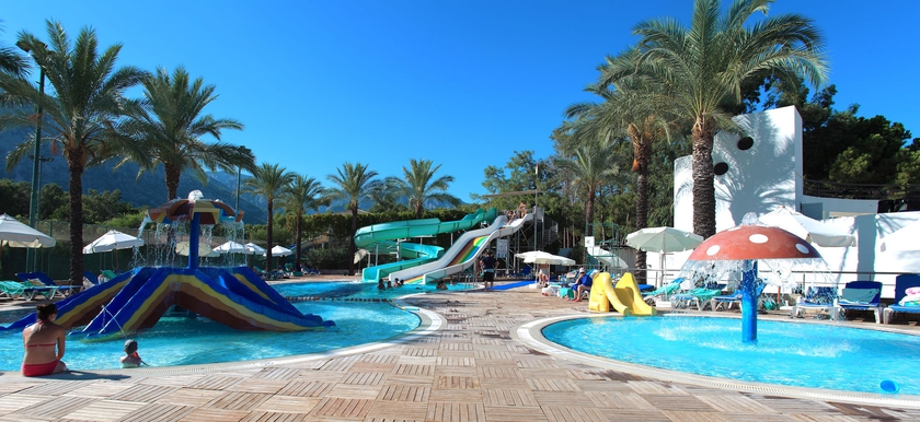 Imagen de la piscina del Hotel Baia Kemer Club. Foto 13