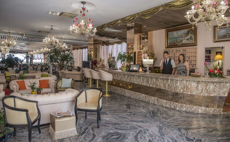 Imagen de los interiores del Hotel Baia Marina, Cattolica. Foto 19