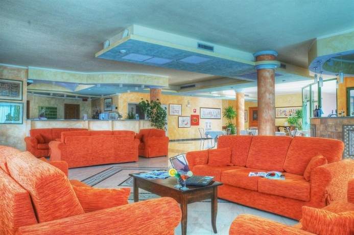 Imagen de los interiores del Hotel Baia Marina, Orosei. Foto 7