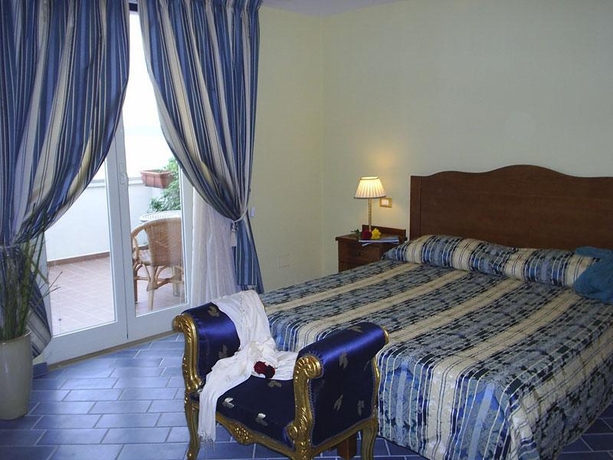 Imagen general del Hotel Baia, Palinuro. Foto 10