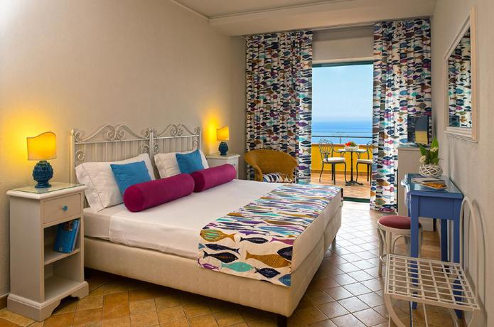 Imagen de la habitación del Hotel Baia Taormina - CDSHotels. Foto 14