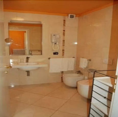 Imagen de la habitación del Hotel Baia Toscana, Tirrenia. Foto 4